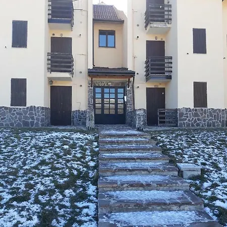 Casetta A Due Piani Nel Cuore Di Pesco