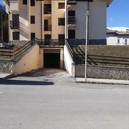 Casetta A Due Piani Nel Cuore Di Pesco Vakantiehuis